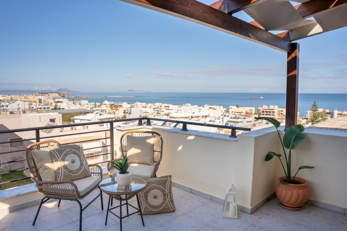 Apartment Michalis With Outdoor Jacuzzi