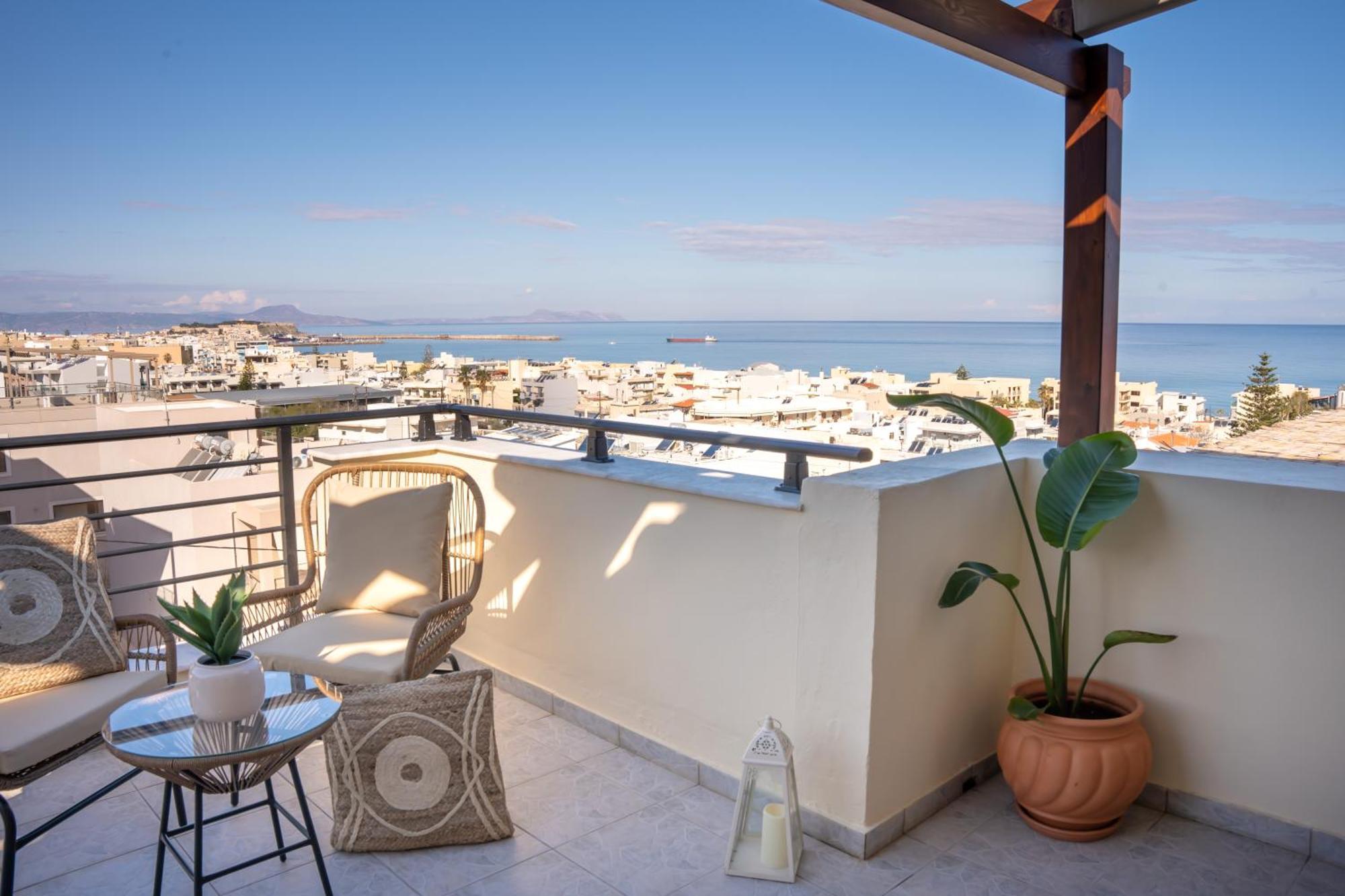Michalis With Outdoor Jacuzzi Apartment