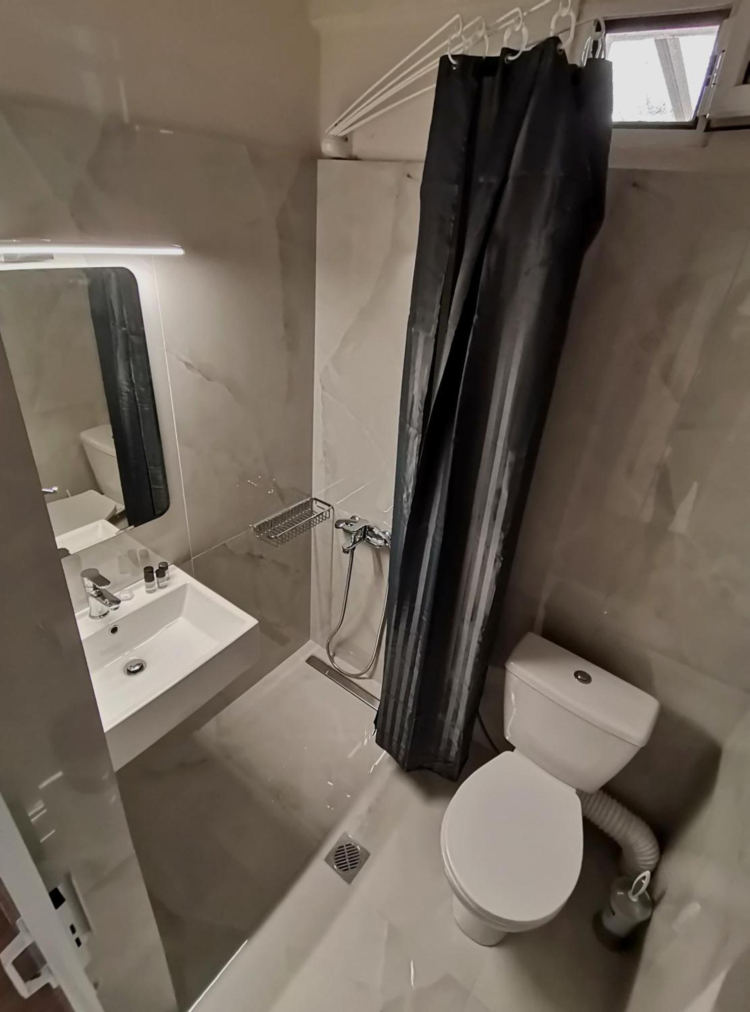 Lia Adults Only -fully Renovated Apartment *