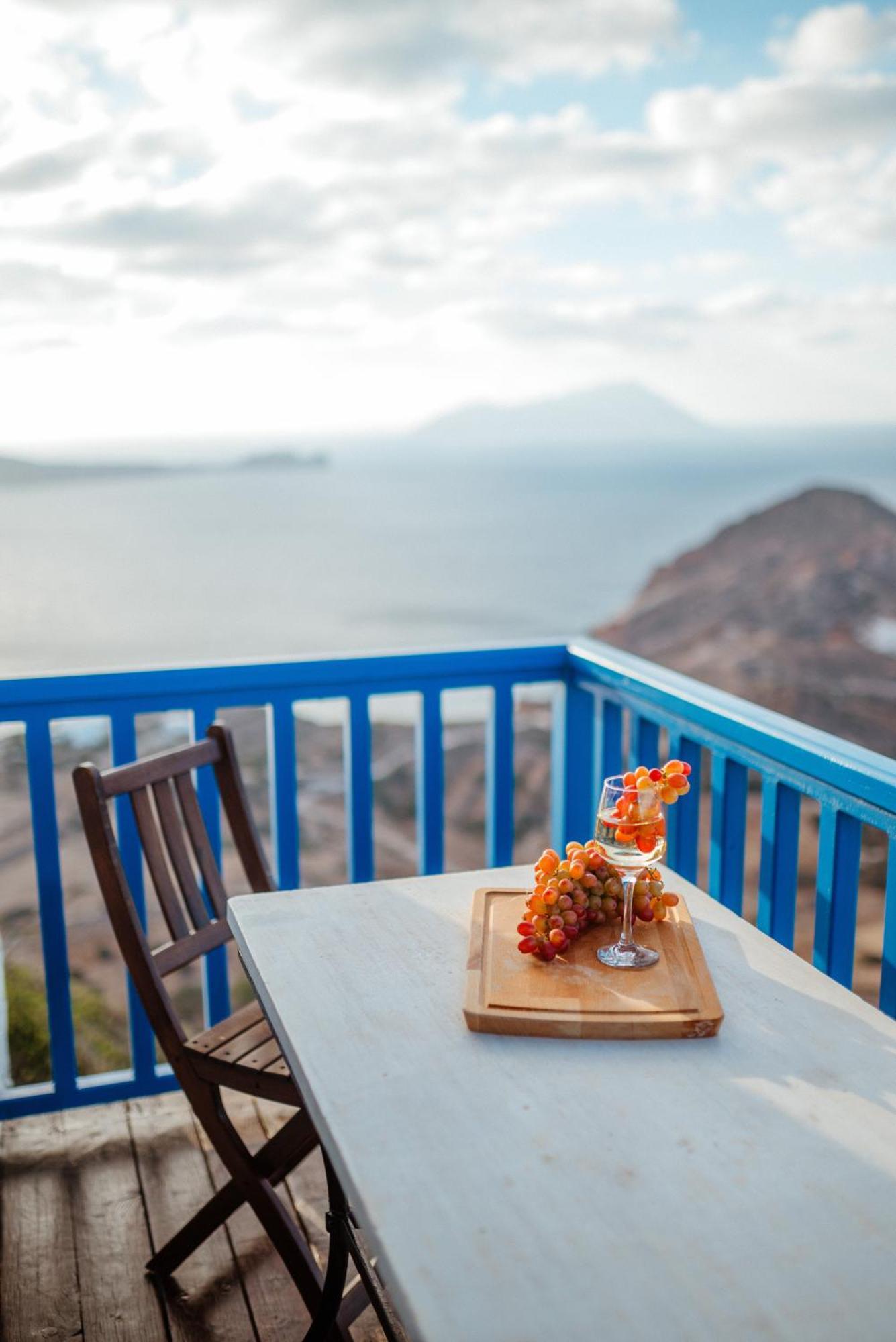 Castrum Traditional Sunset Bed & Breakfast Plaka (Milos)