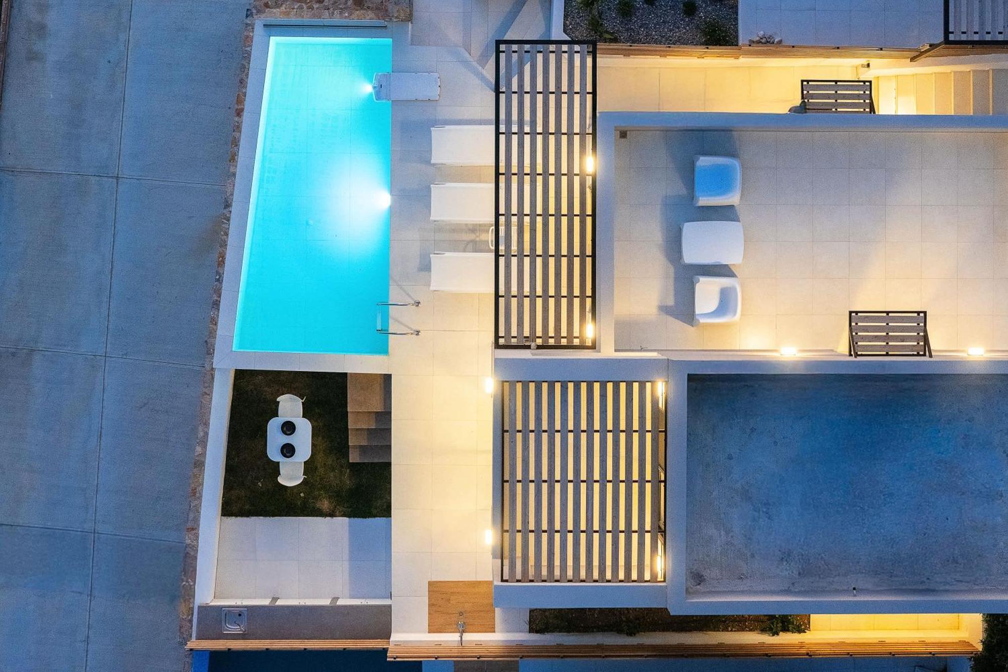 July Villa *