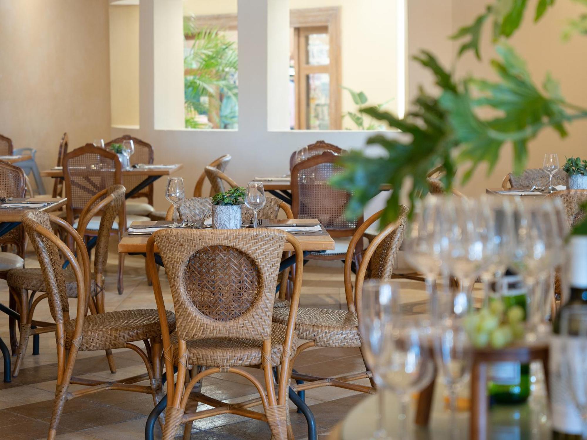 Grecotel Marine Palace & Aqua Park 4*