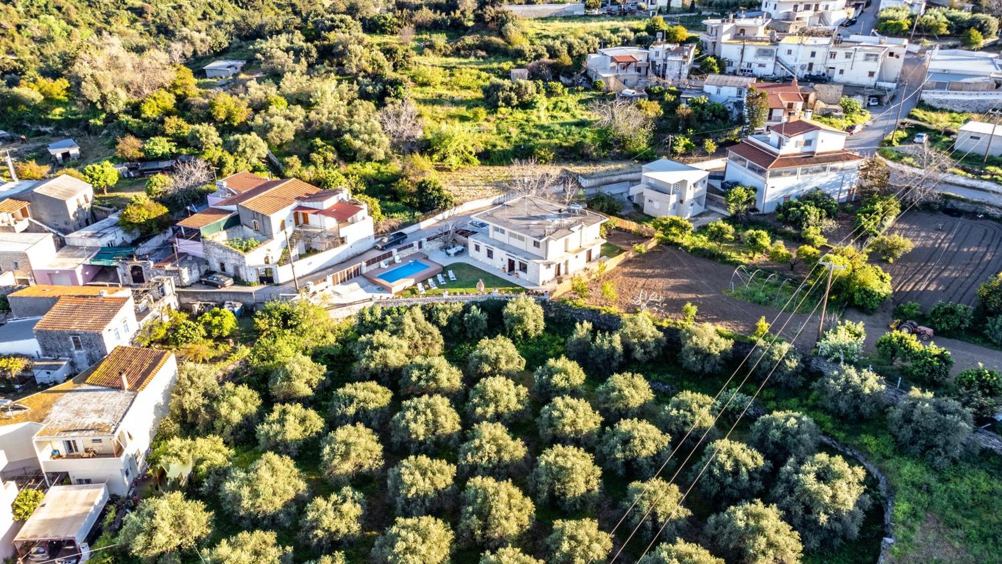 Stone With Private Pool Villa *