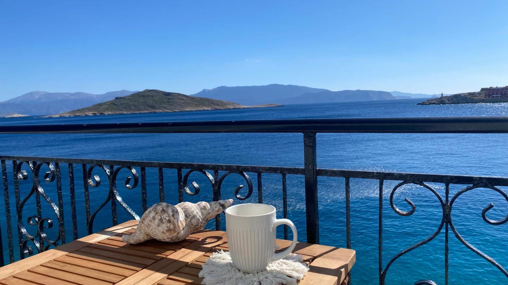 Apartment Ariadne Sea View 1 *
