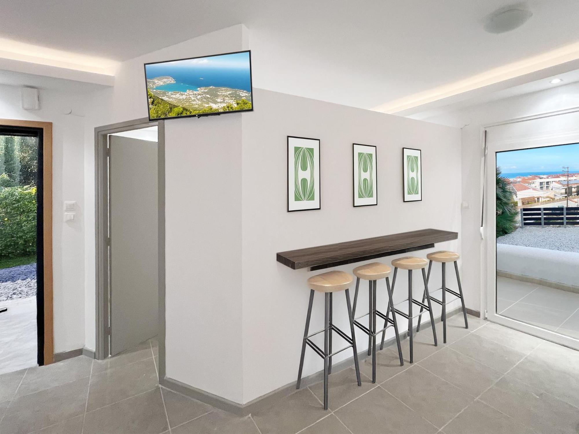 Rona Vista Sea View Modern Living