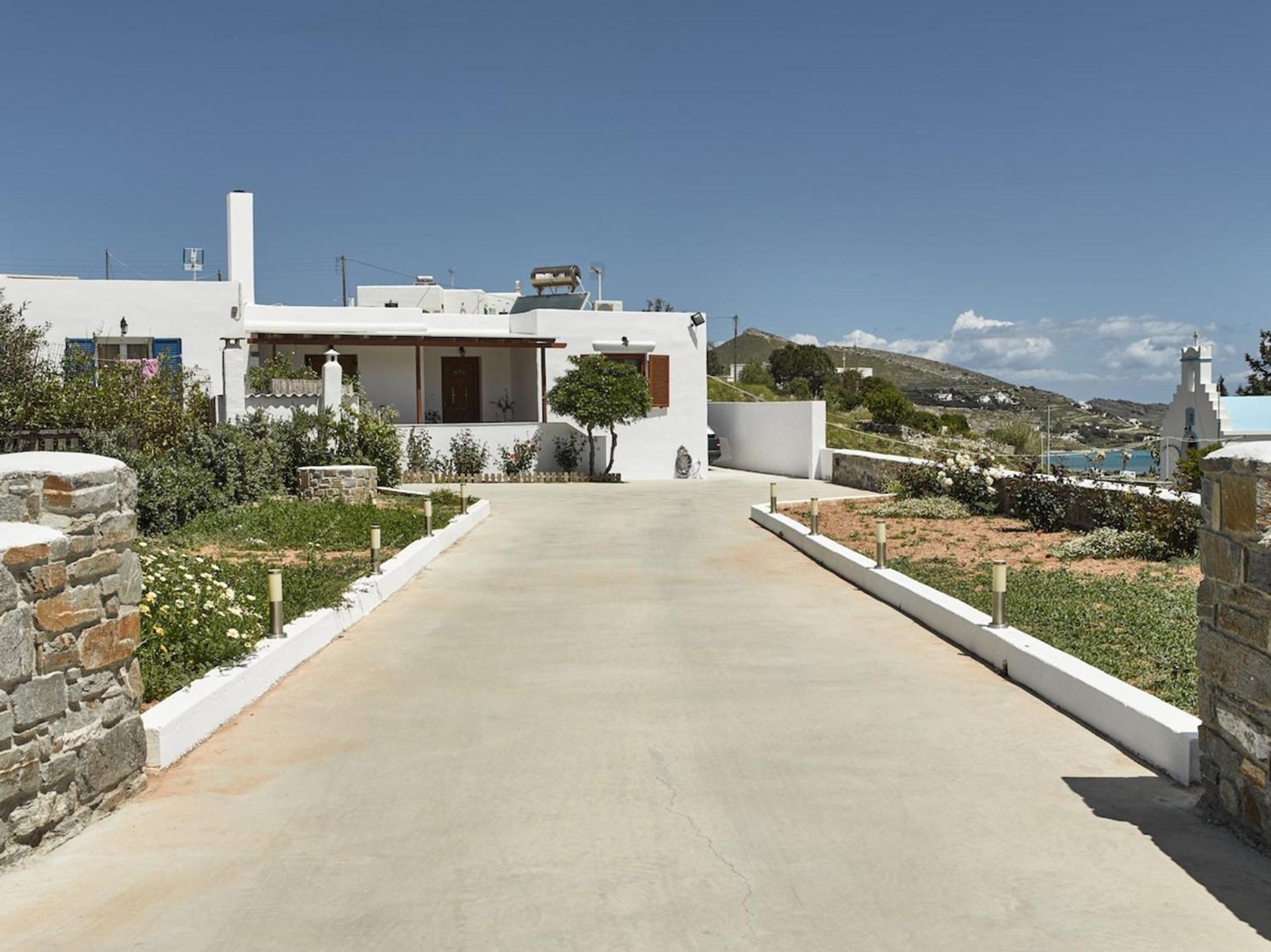 Maria Seaview Near * Naousa (Paros)