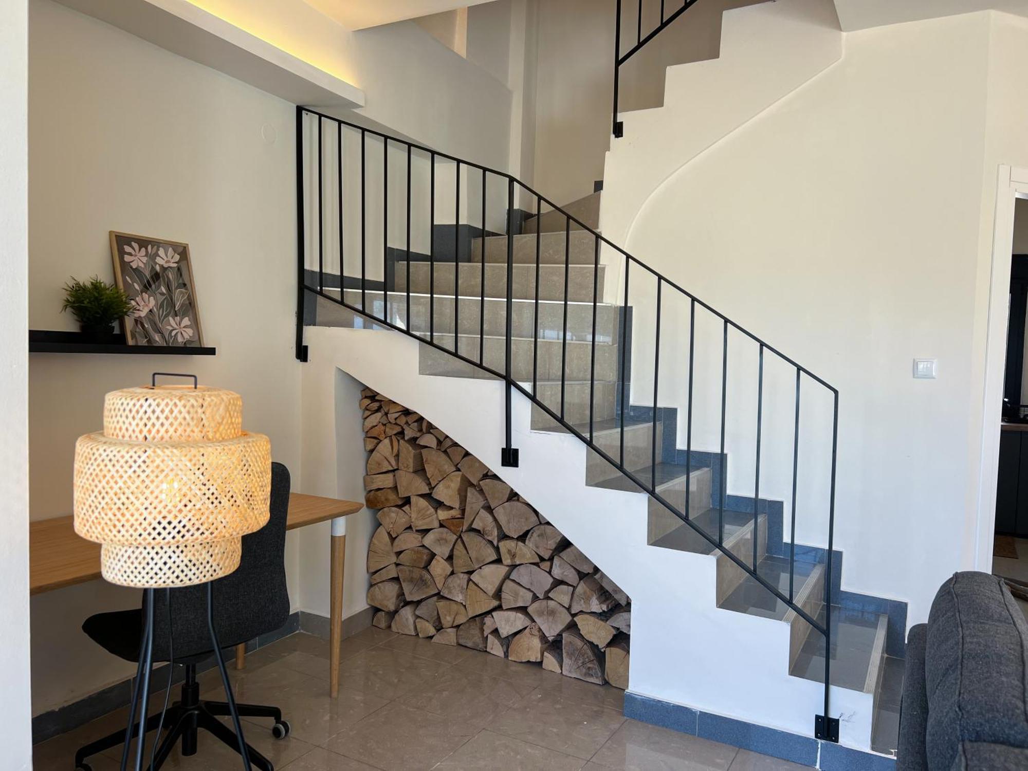 Maisonette With Stunning Terrace & Private Garage - By Solstad Kavala