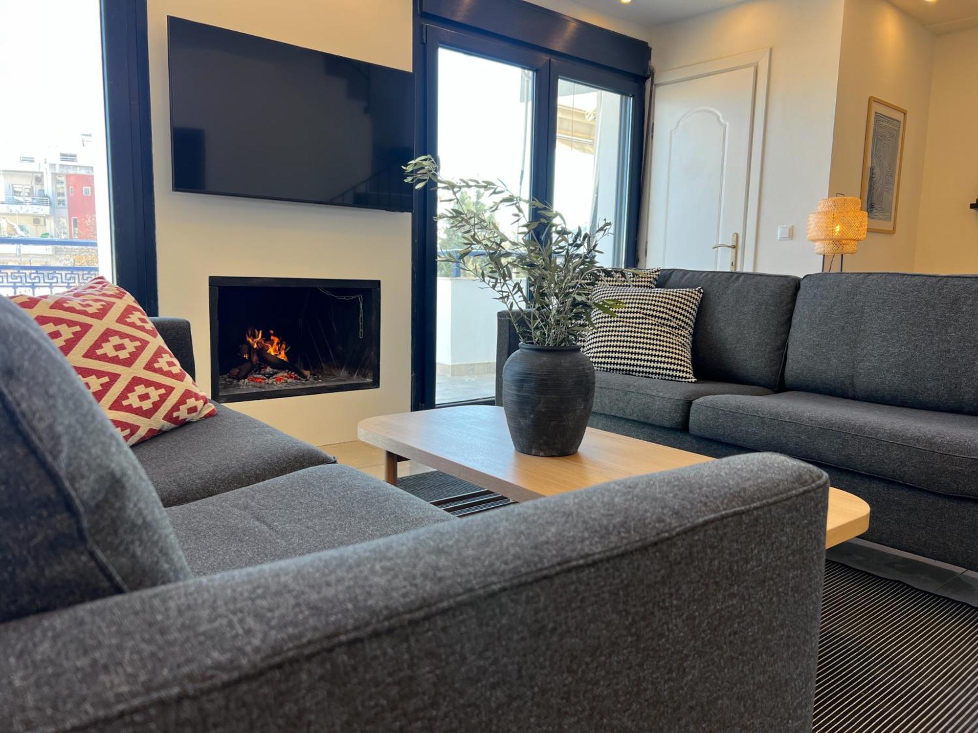 Maisonette With Stunning Terrace & Private Garage - By Solstad *