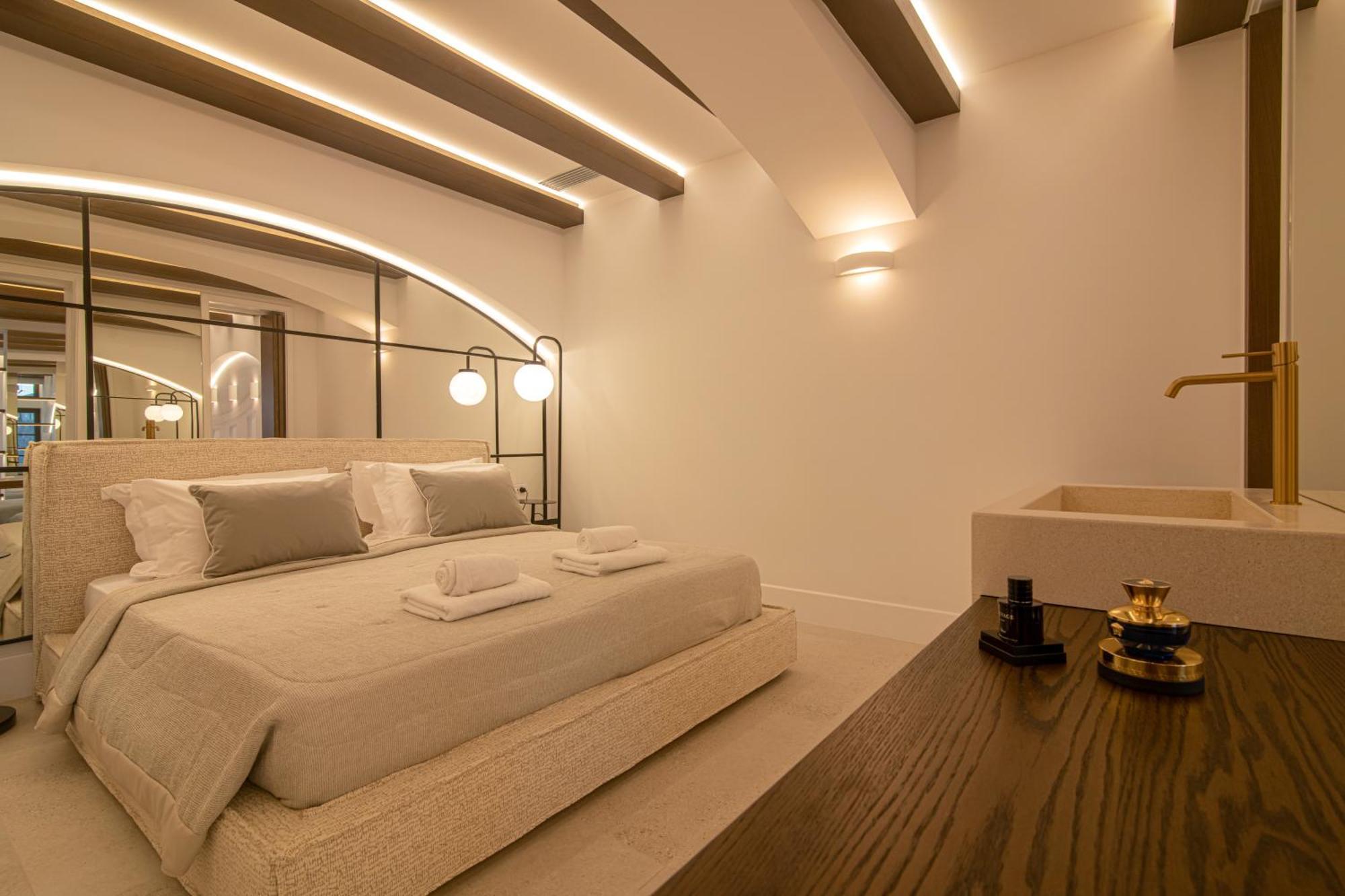 Riviera *