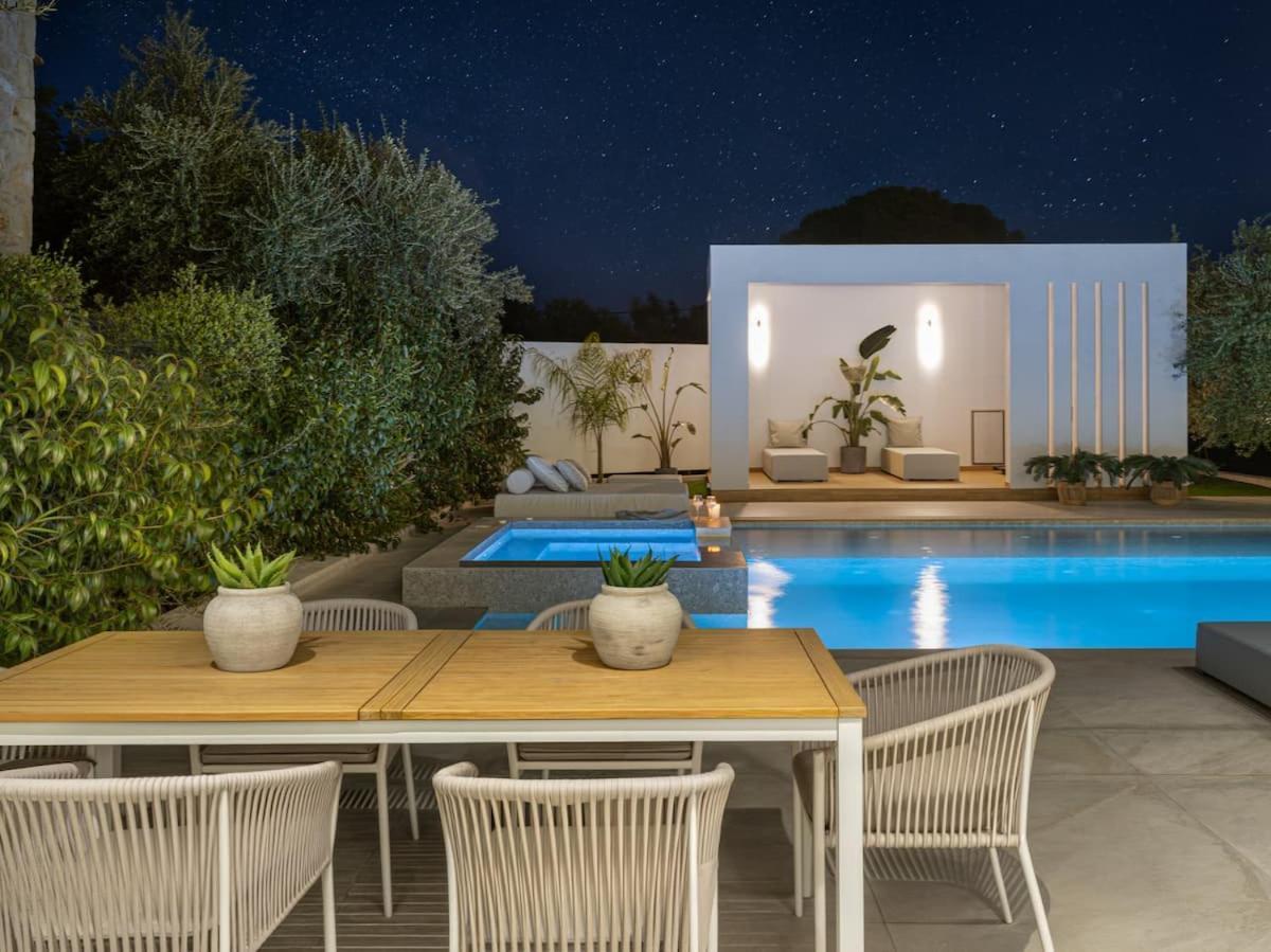 The White Luxury - Private Seaview With Pool By Mana Gers