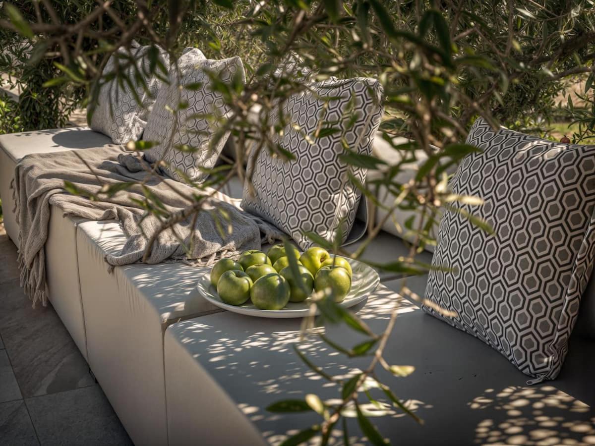 The White Luxury - Private Seaview With Pool By Mana Gers Villa