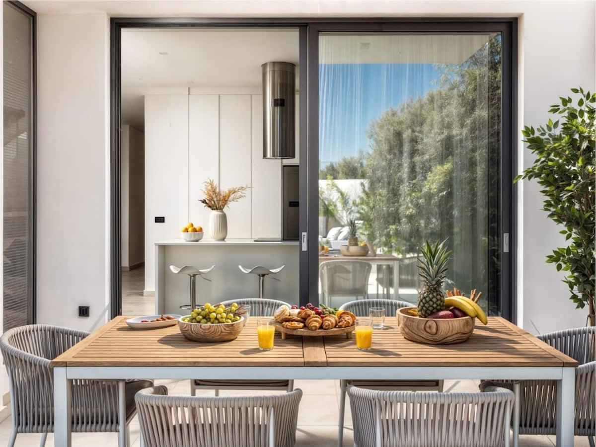 The White Luxury - Private Seaview With Pool By Mana Gers *