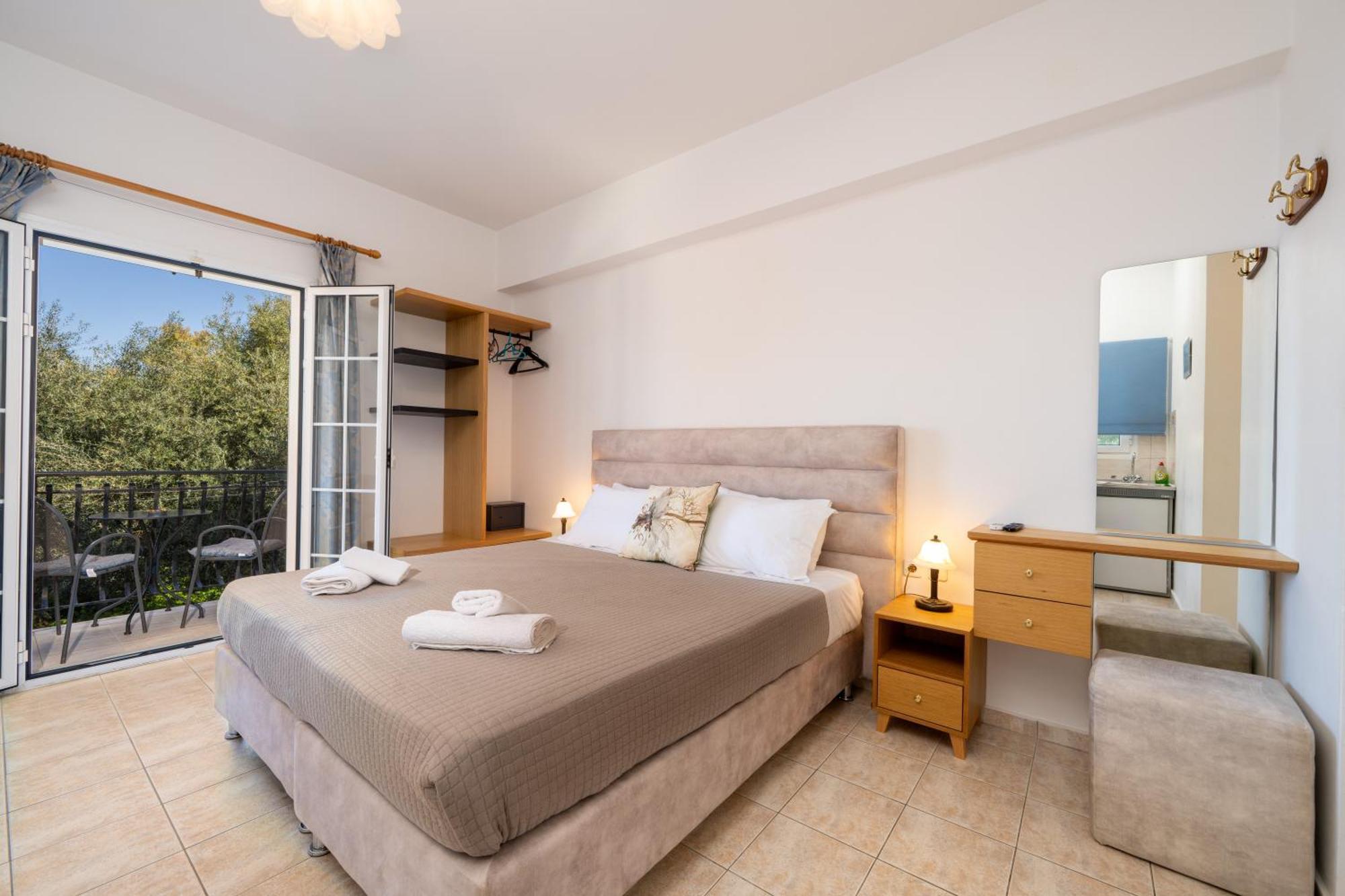 Dimitris Apartment Karavomylos