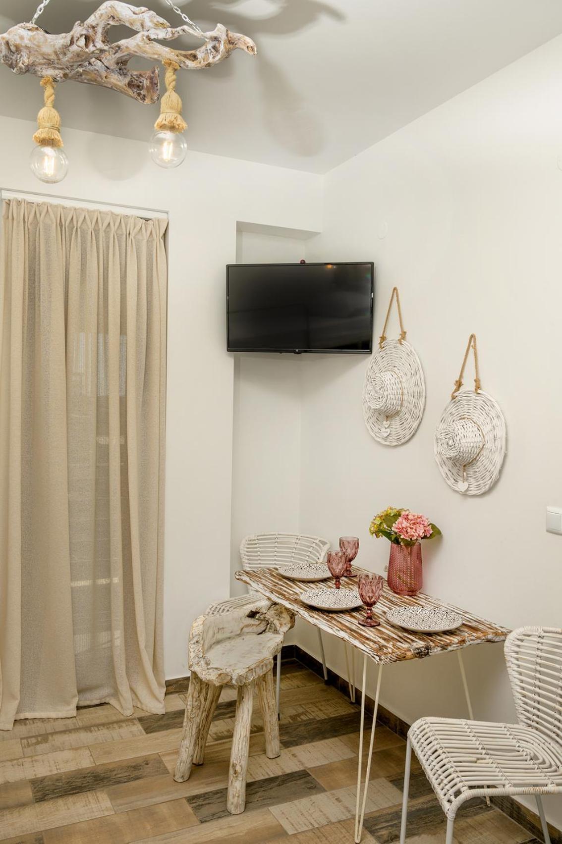 Hotel Meltemi Luxury *