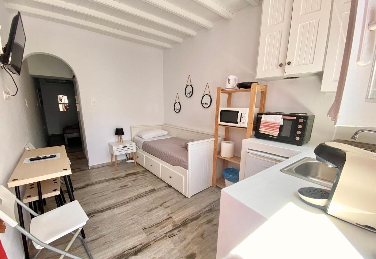 Elenitas Town House With Balcony And Sea View *