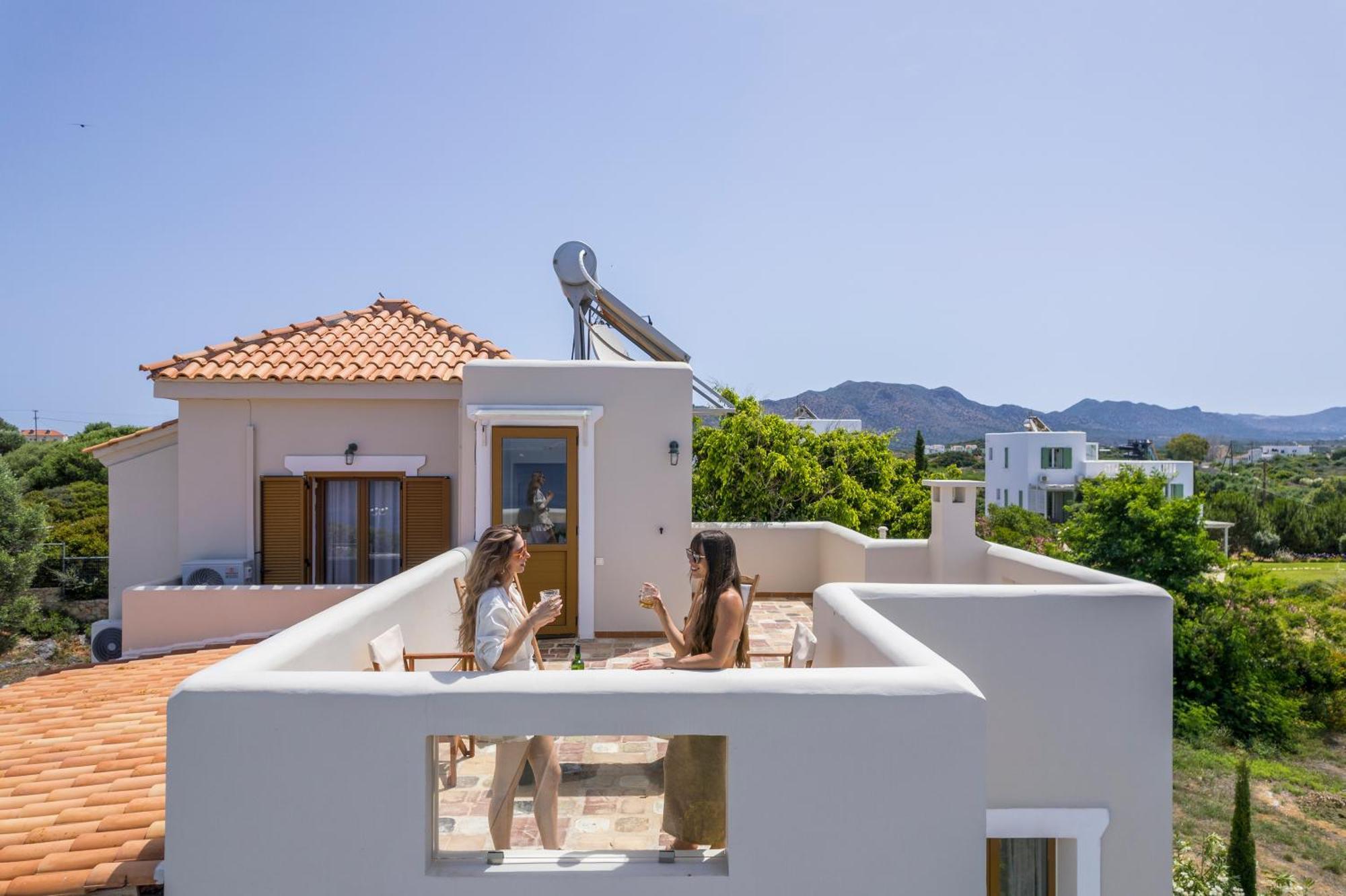 Villa Sea Front *