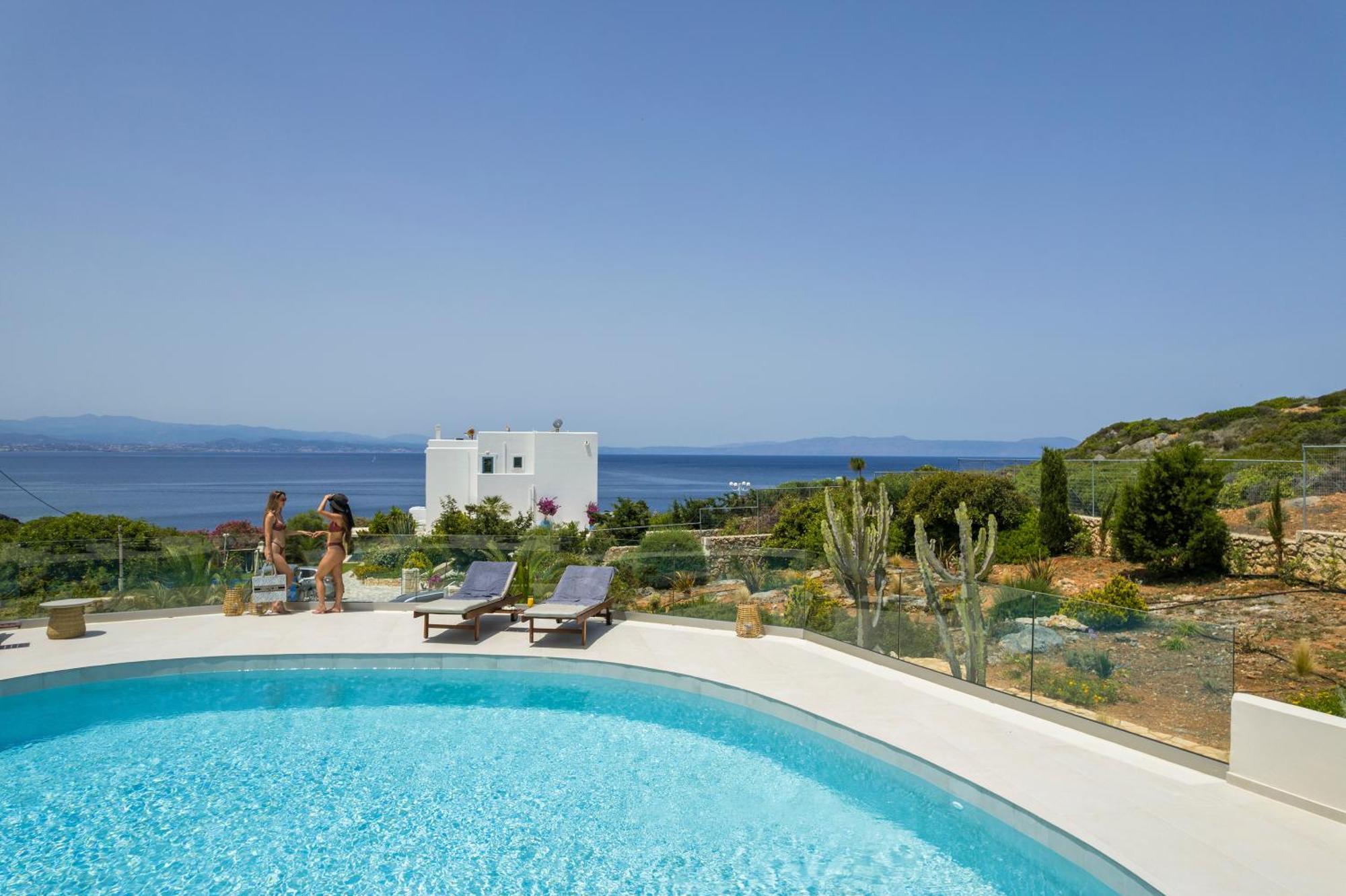 Villa Sea Front Tersanas