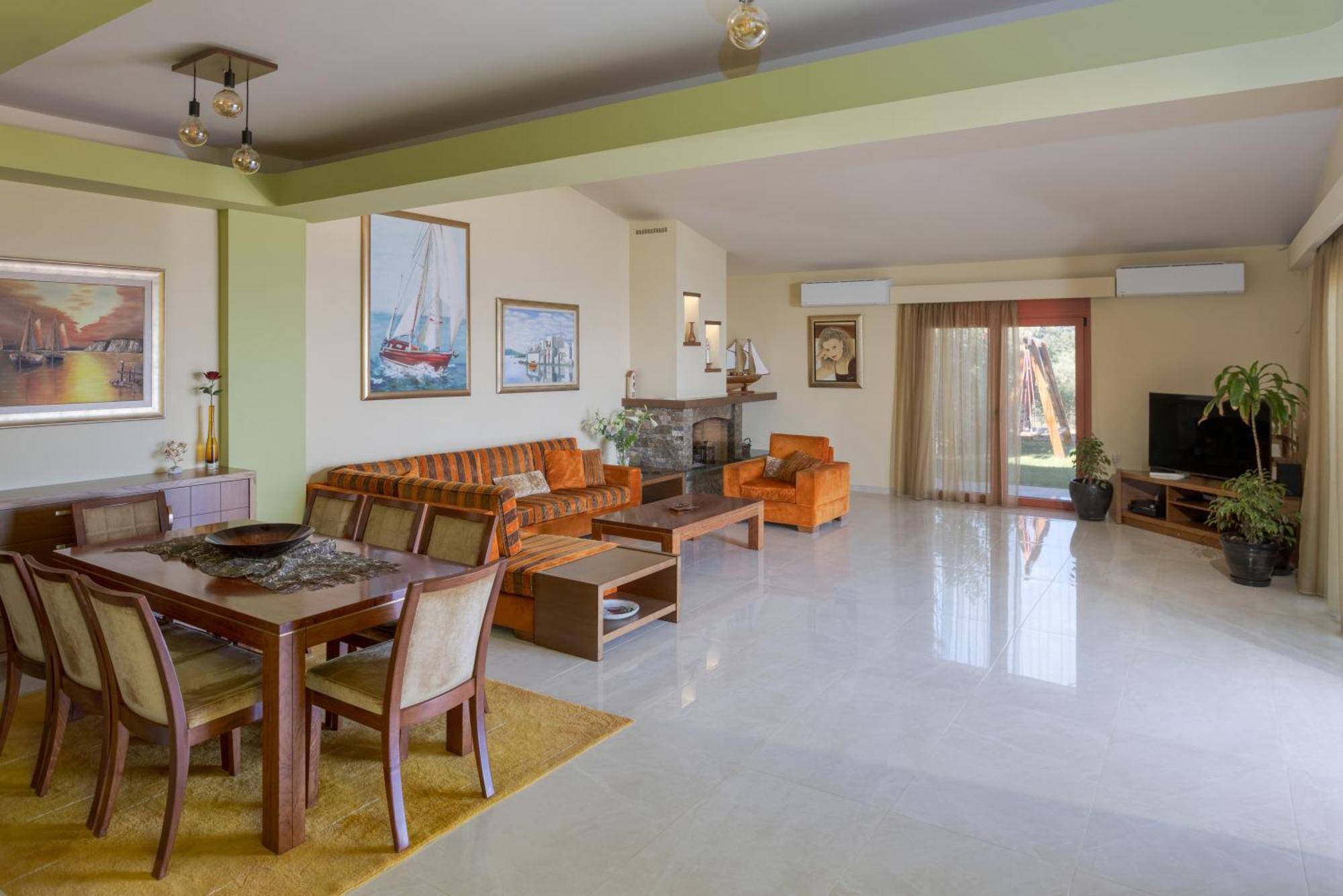 Alexandros Villa *