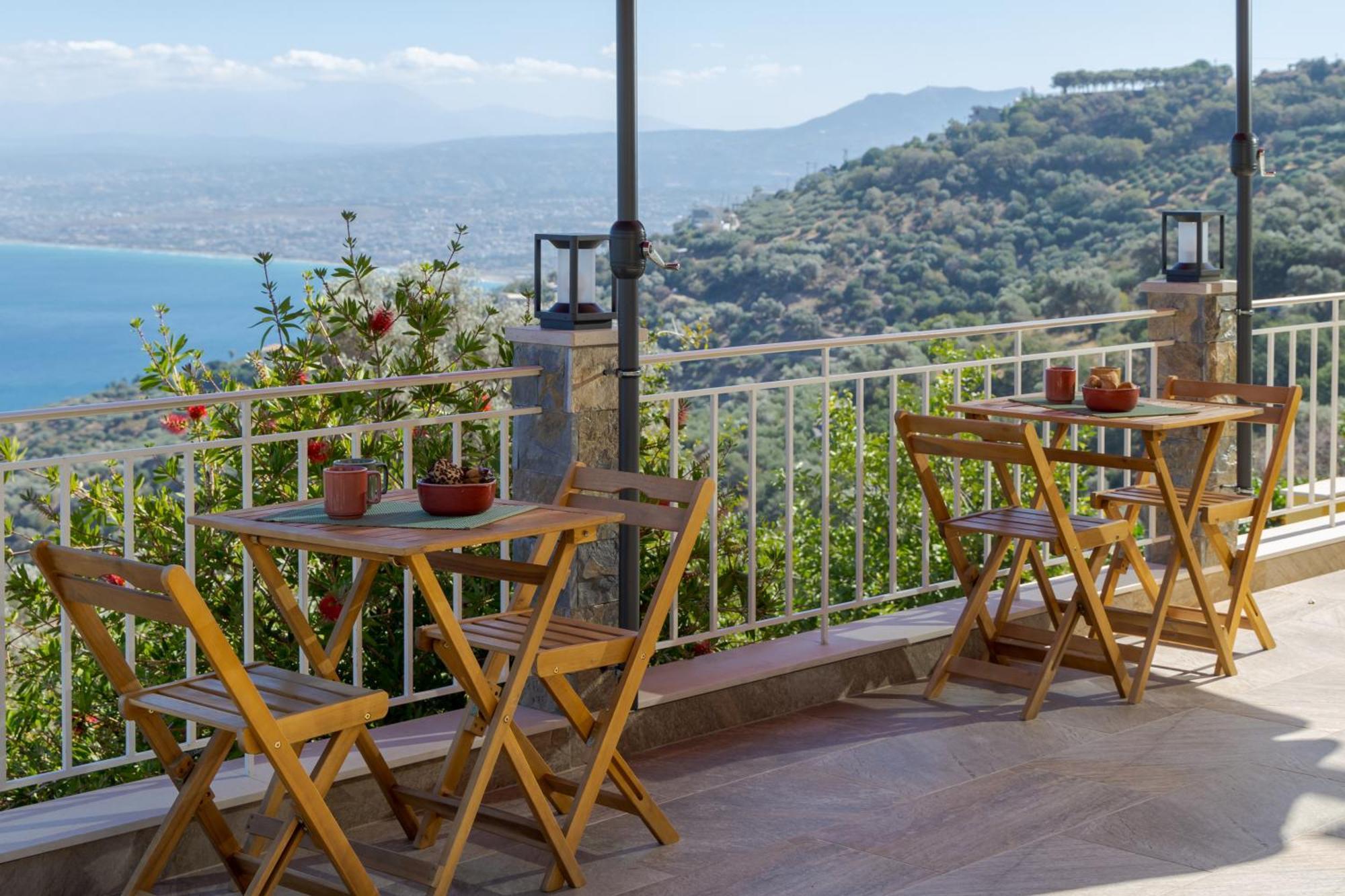 Alexandros Villa