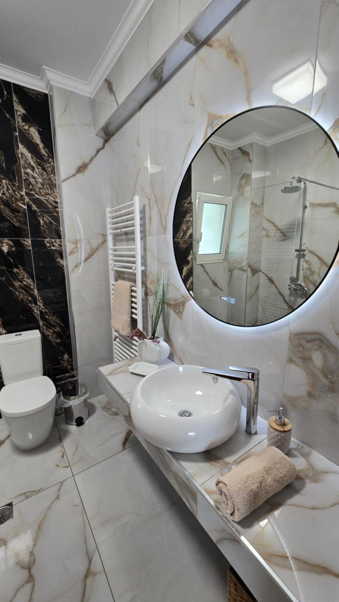 Catherine's Beachfront * Paralia Katerinis
