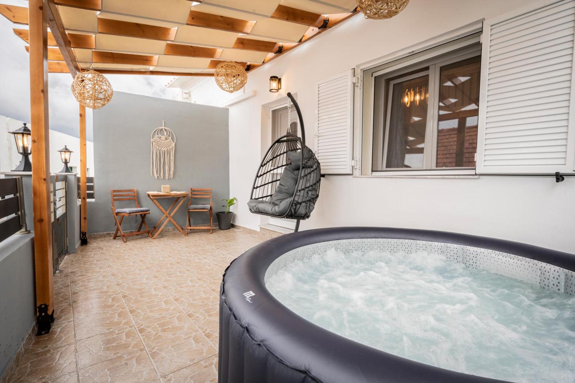 Platanos House Holiday home