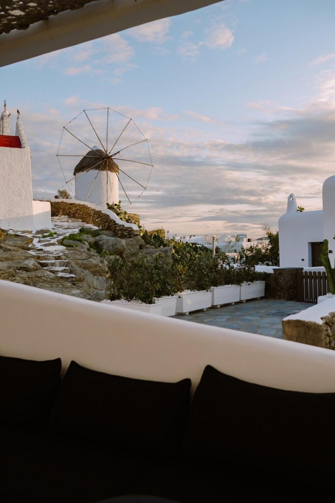 She Mykonos Boutique 3*