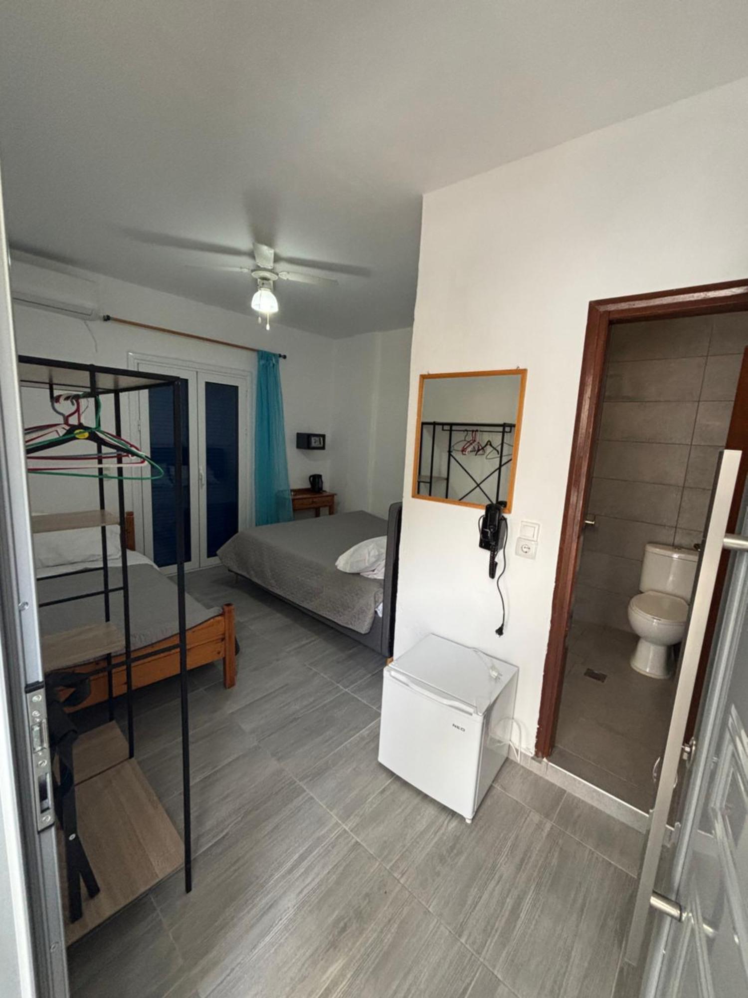 Scirocco Guest house *