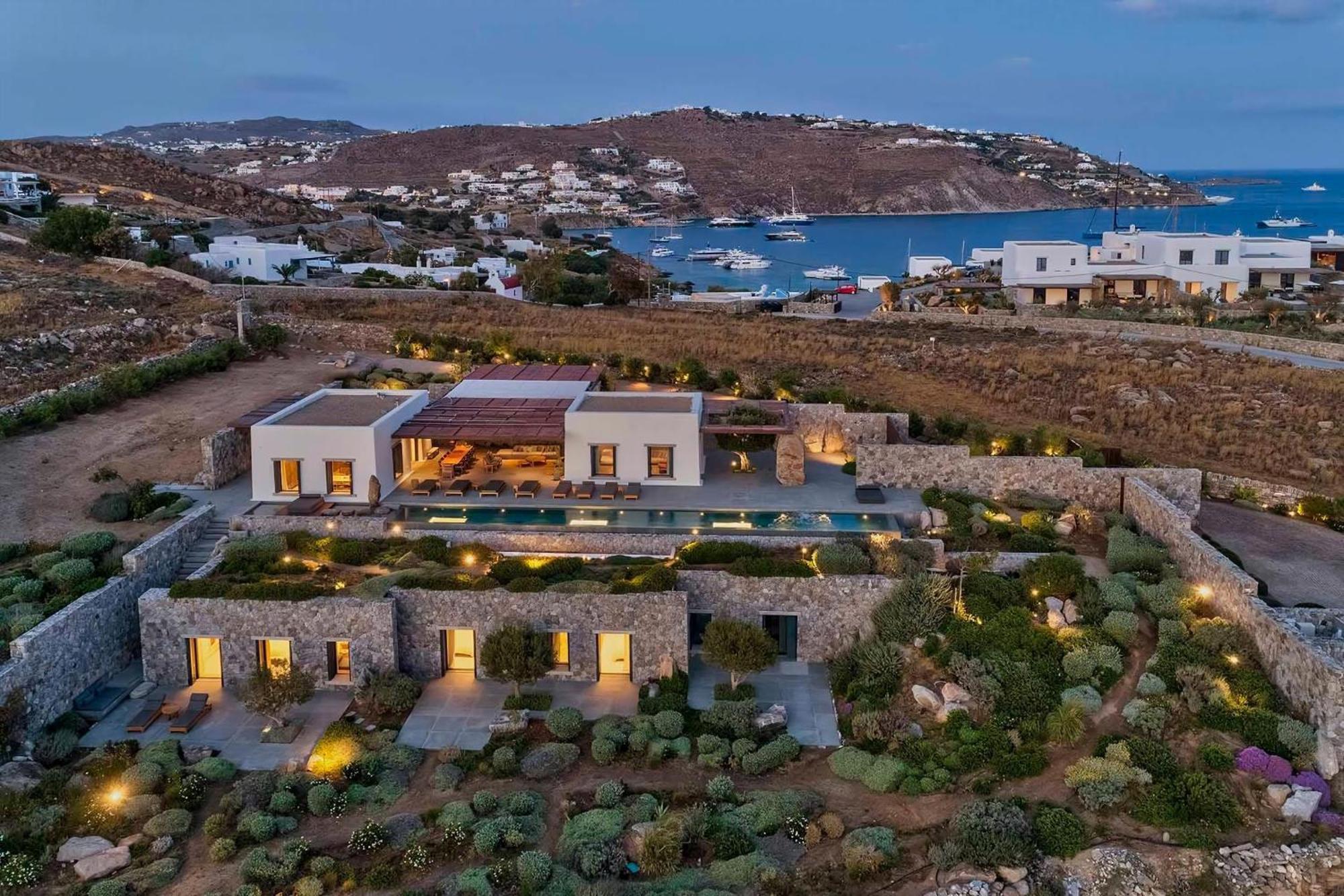 Majestic Mykonos Villa 5 Bedrooms Villa Shannon Private Infinity Pool Sensational Sea Views Agios Ioannis *