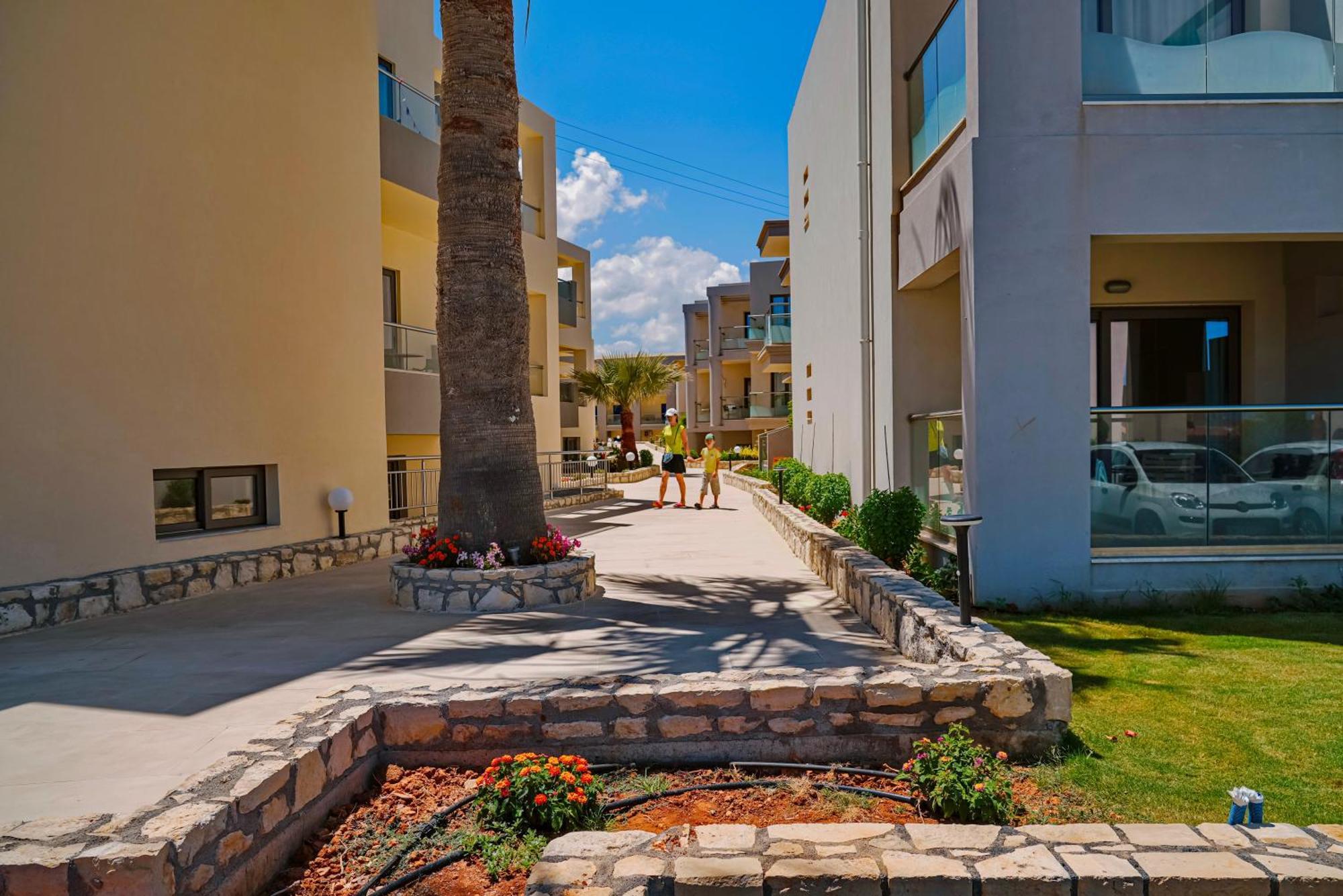 Kalia Hotel 4*