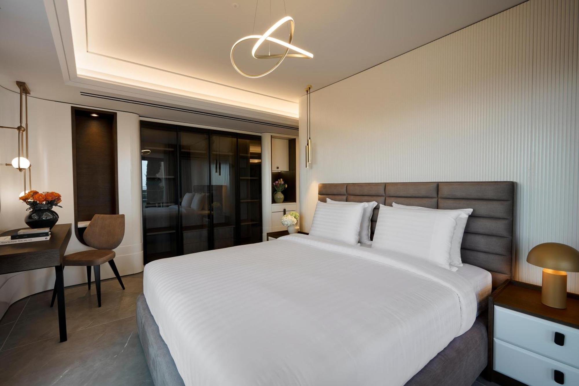 Pomegranate Wellness 5*