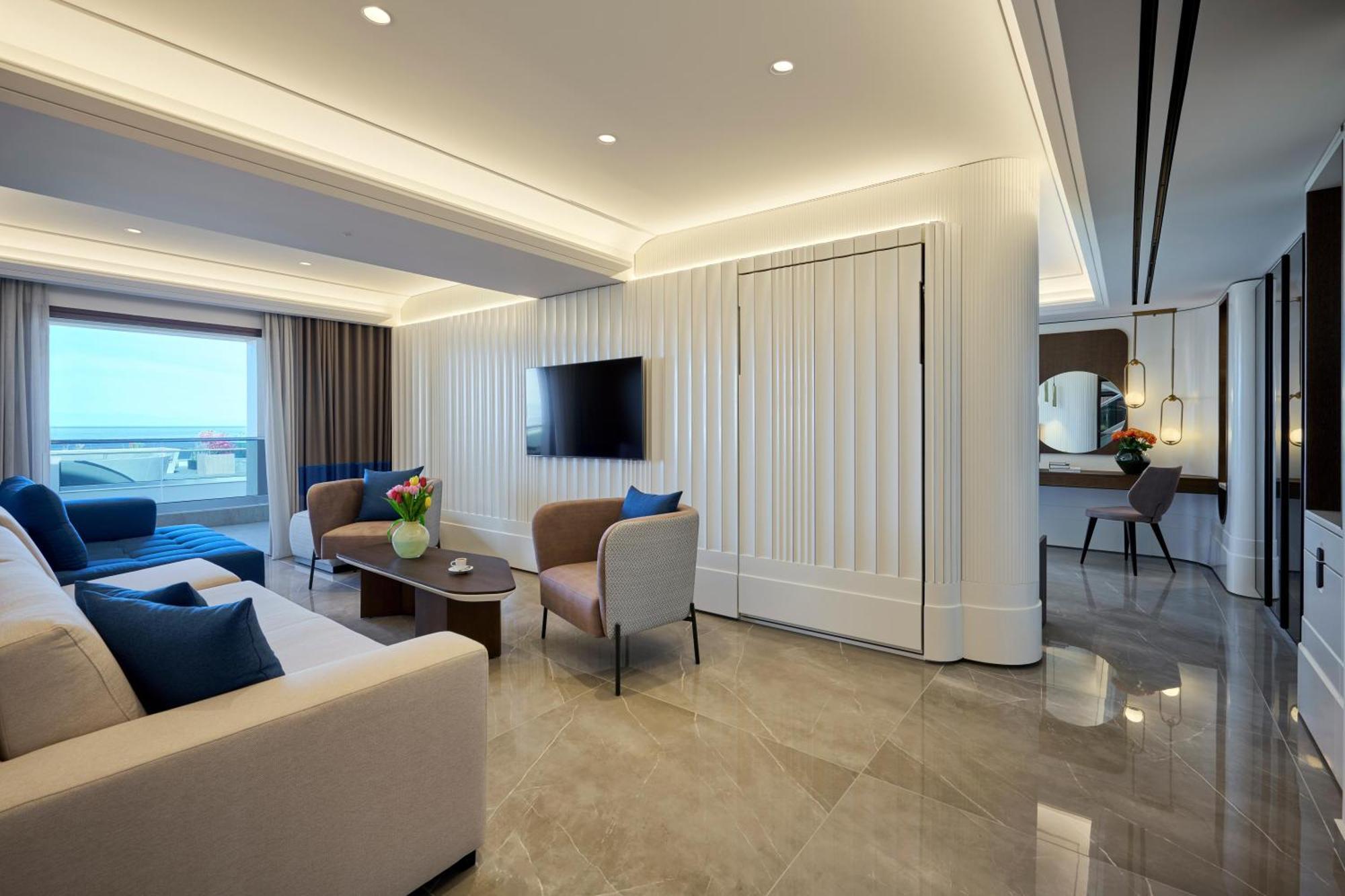 Resort Pomegranate Wellness