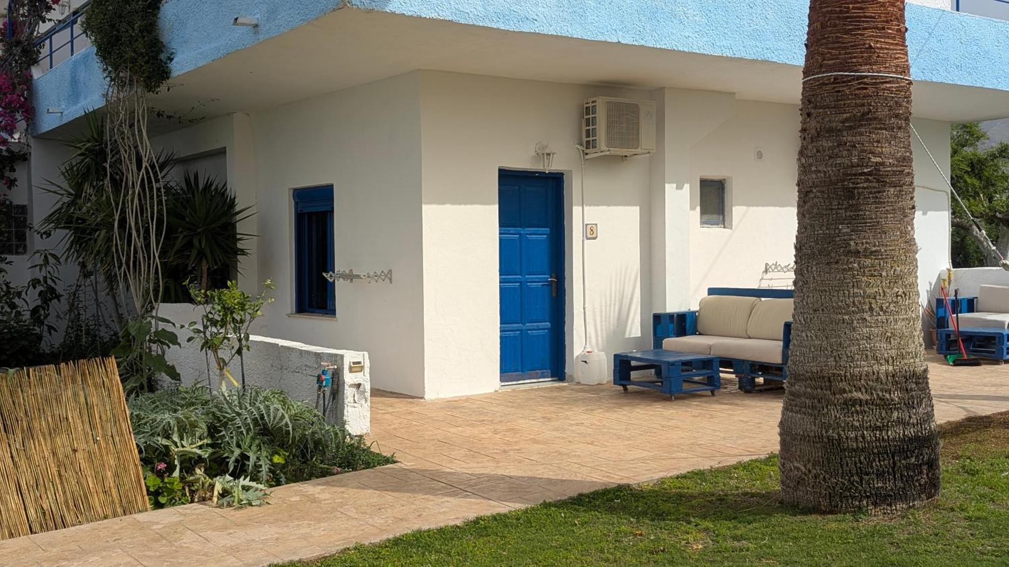 Coral Guest house 3*
