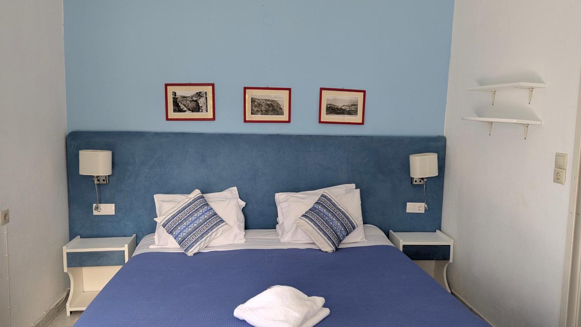 Guest house Coral Frangocastelo