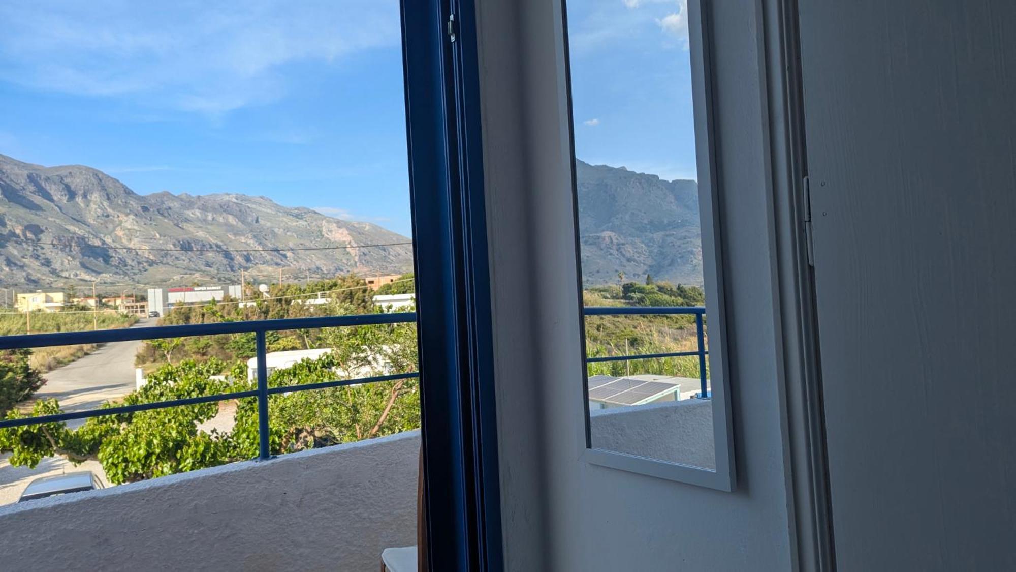 Guest house Coral Frangocastelo
