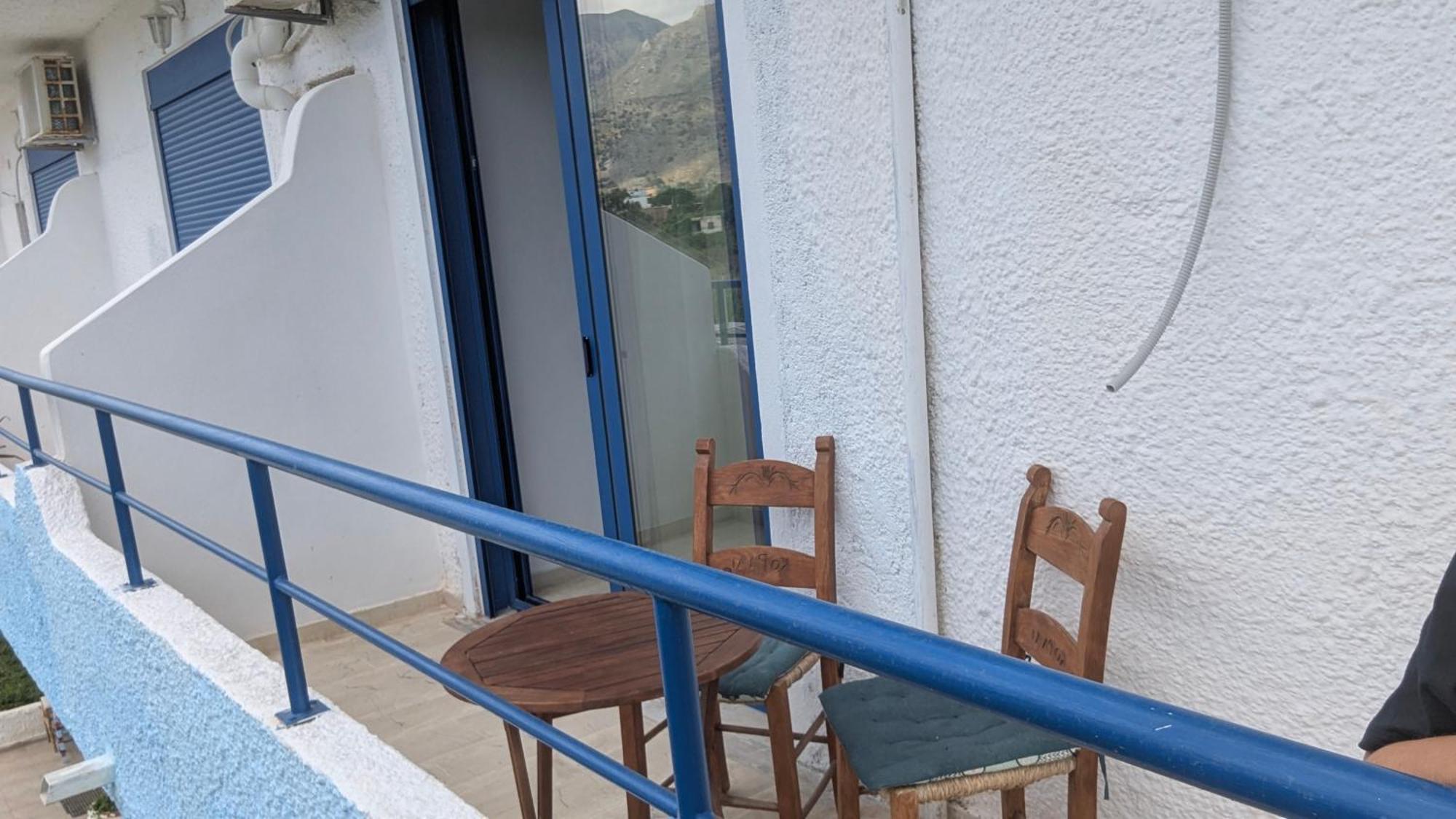 Coral Guest house Frangocastelo