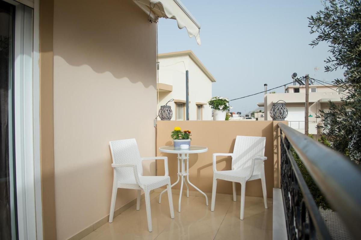 Sun βy τhe Sea 100m From The Apartment Agia Pelagia (Crete)