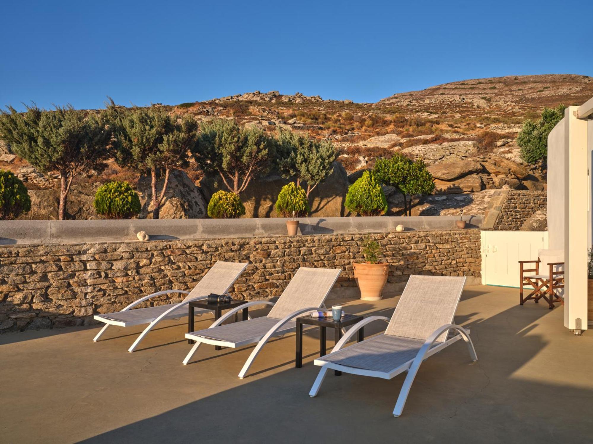 Stella, Lefkes Paros * Lefkes (Paros)