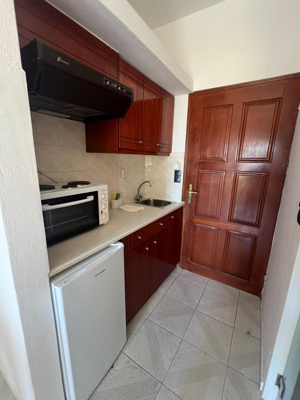 Electra Apartment *