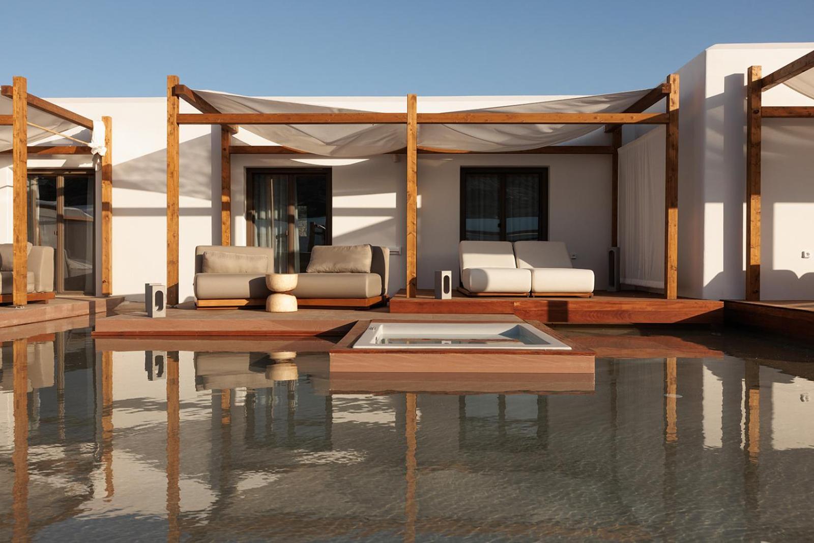 Laguna Coast Resort, Small Luxury Of The World Hotel
