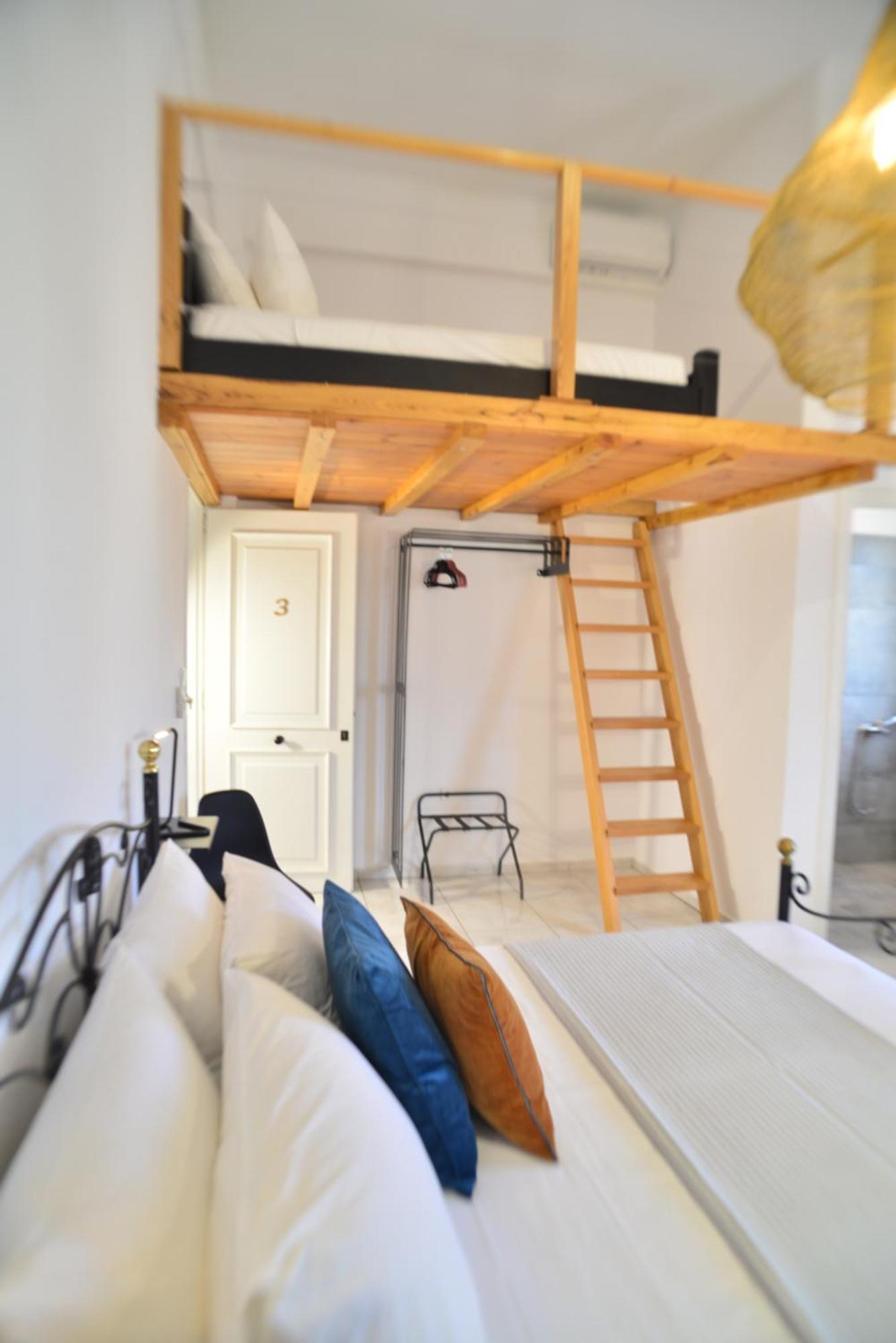 Axilleion Boutique 3* Ermoupoli