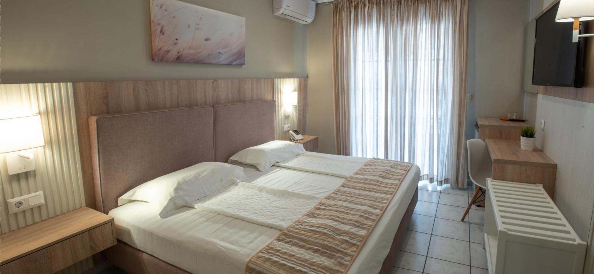Strass Hotel 3*