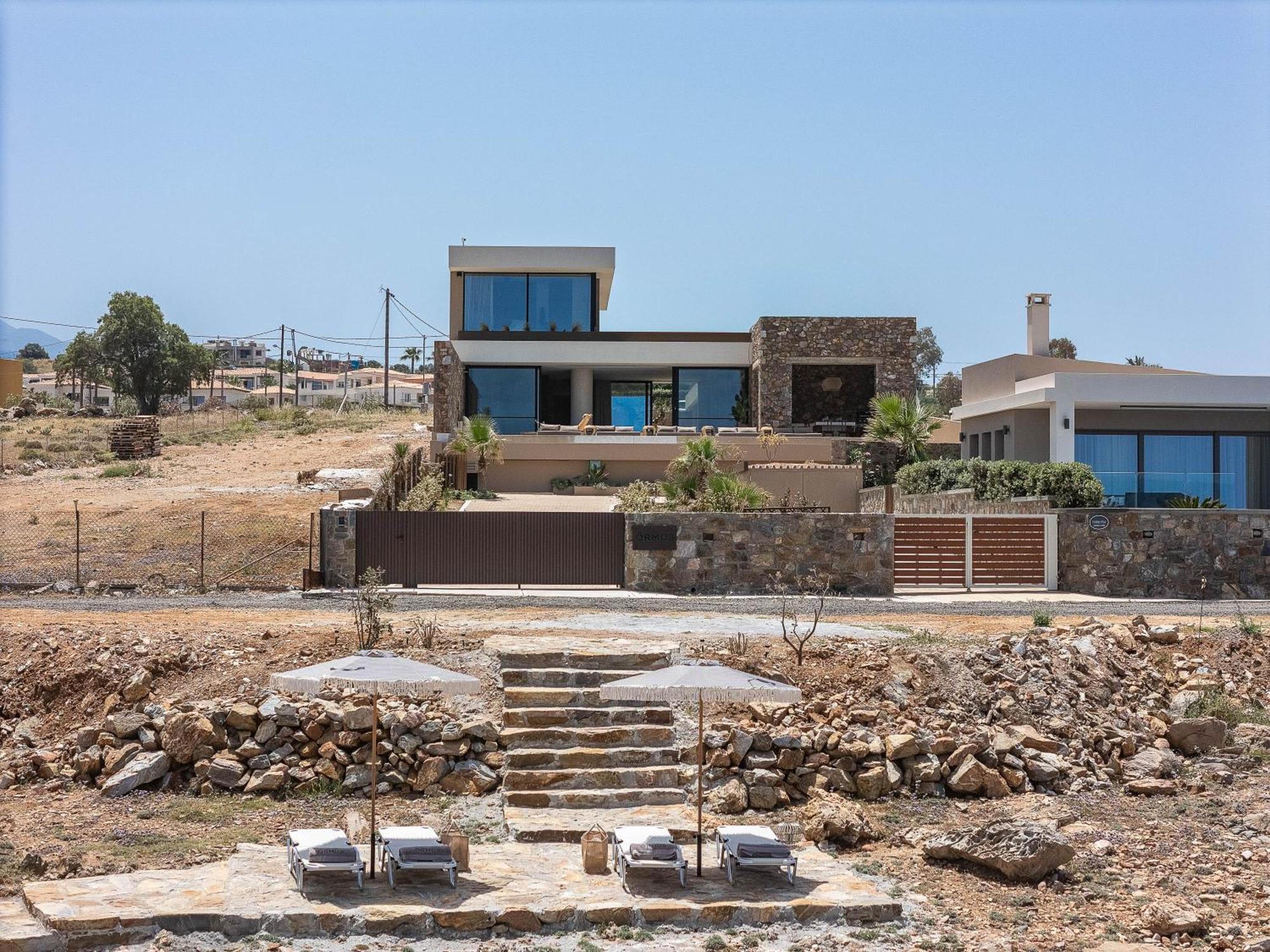 Villa Ormus - Beachfront Sanctuary Blending With Earth, Sun & Sea By Etouri
