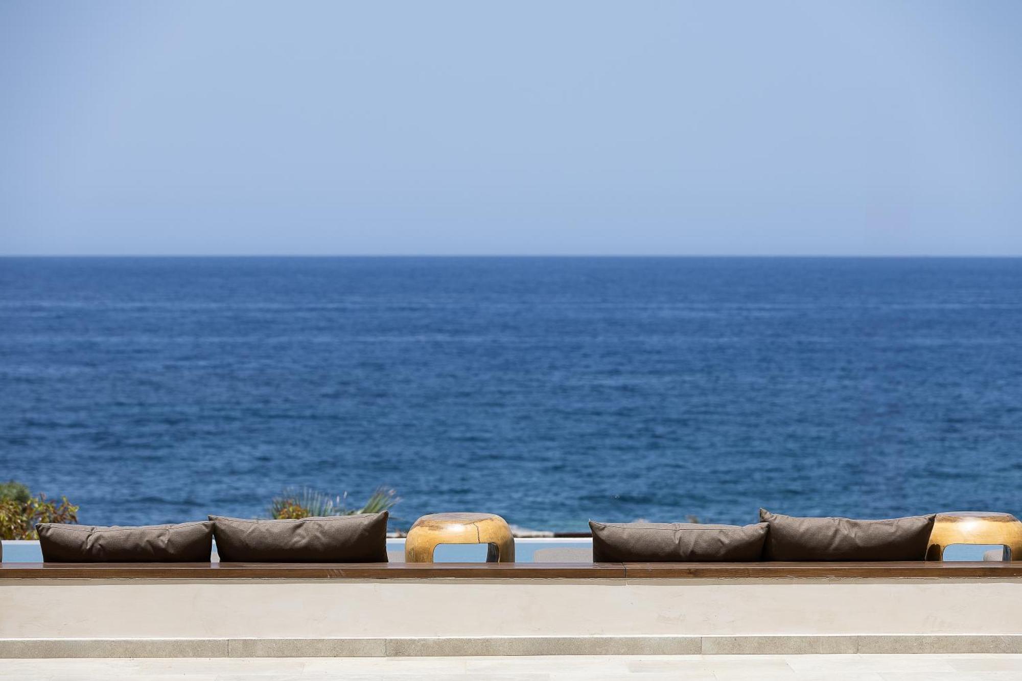 Ormus - Beachfront Sanctuary Blending With Earth, Sun & Sea By Etouri