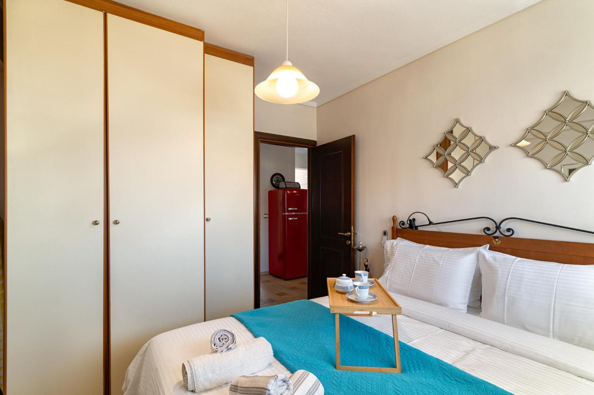 Apartment With Marina View