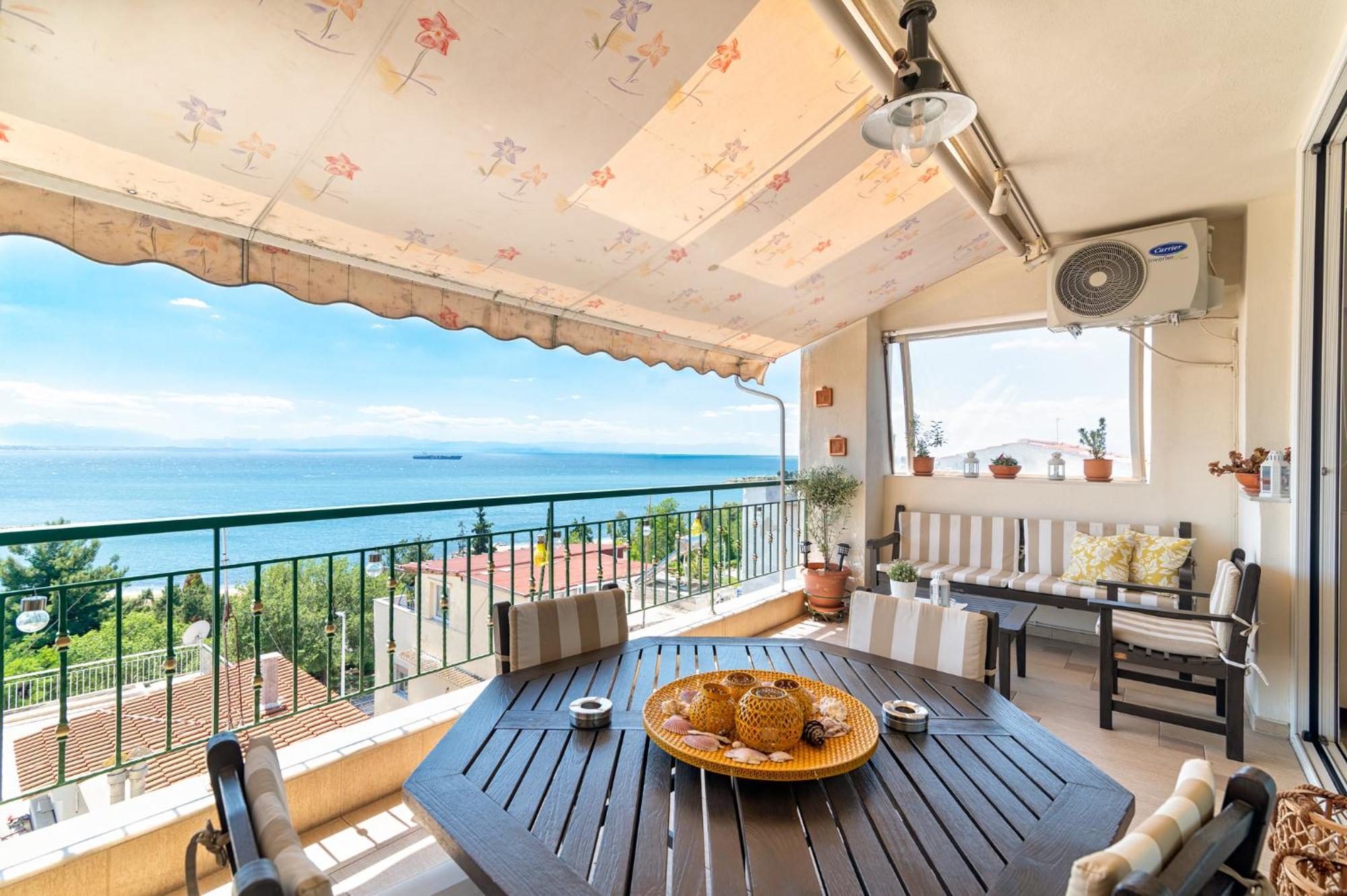 With Marina View Apartment