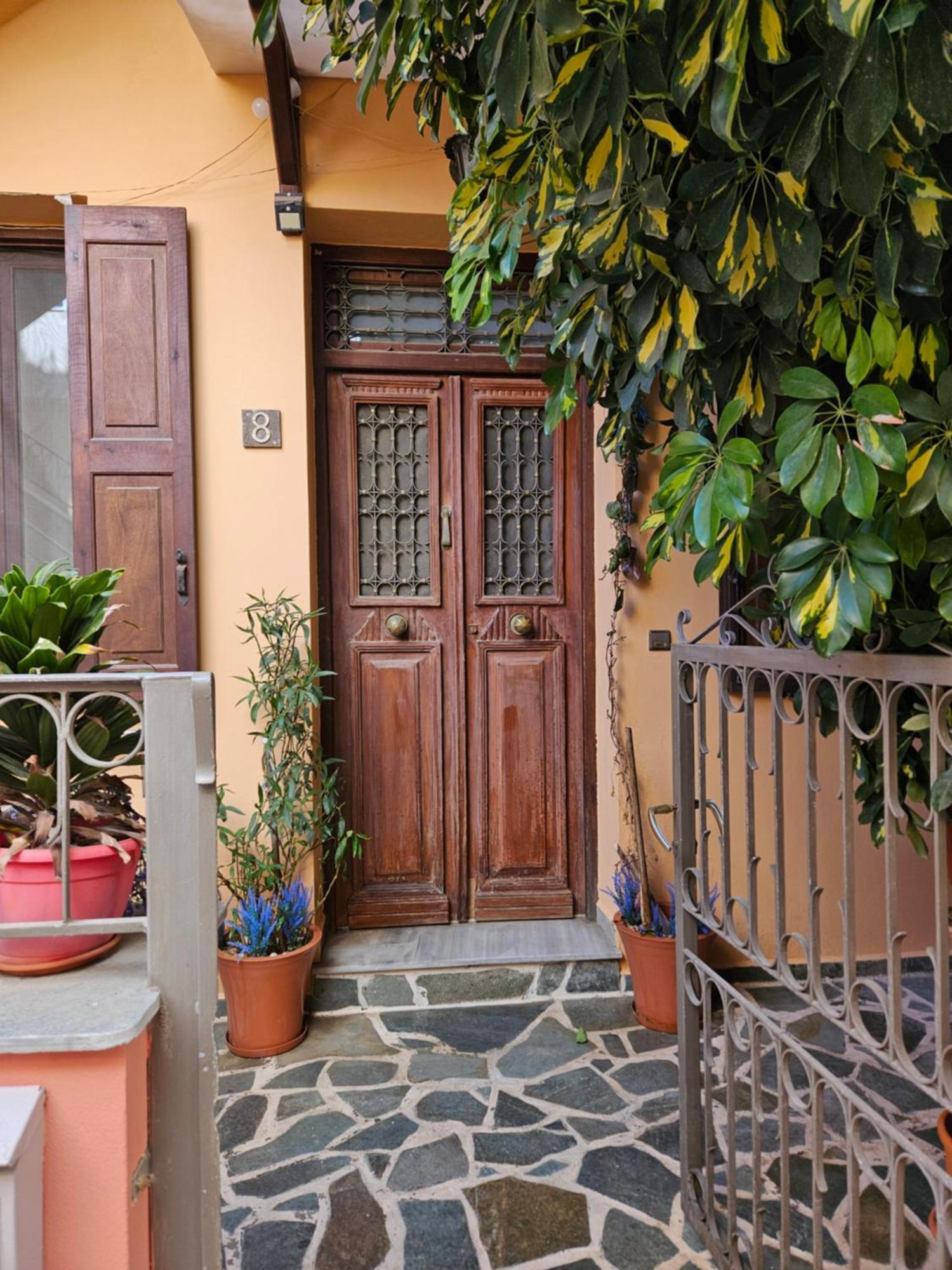 Simple And Special Apartment *