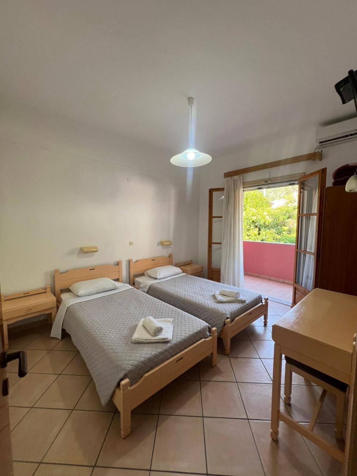 Villa Rebecca Aparthotel Agios Gordios (Corfu)
