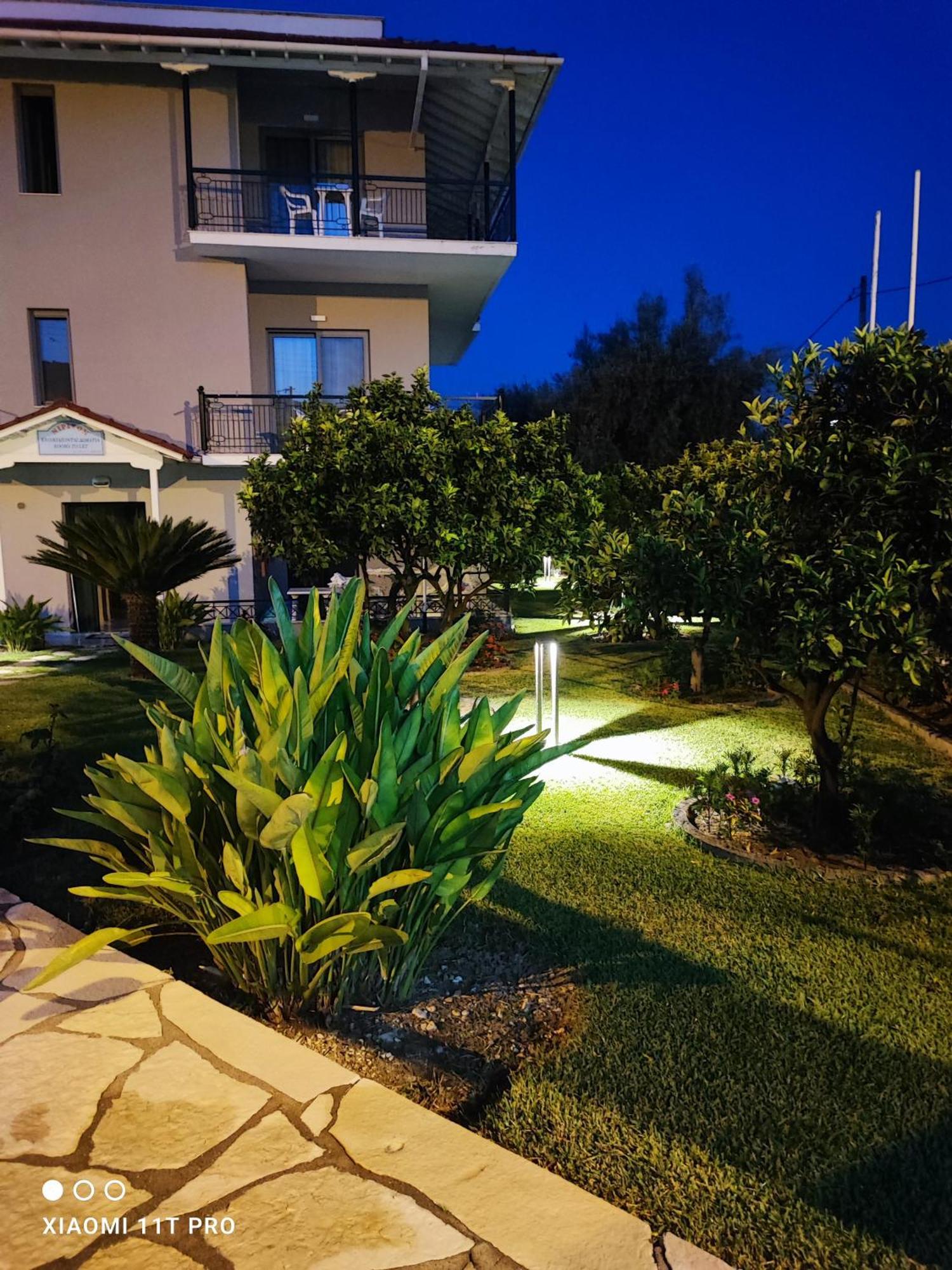 Guest house Niriton 2*
