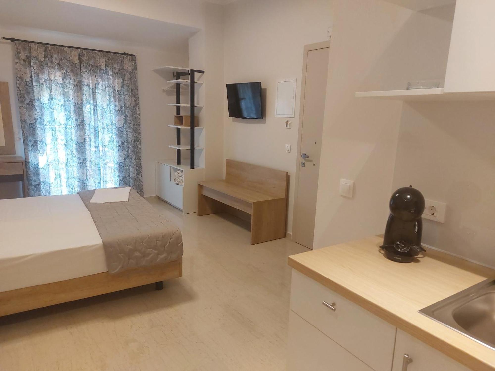 Iraklis Apartment