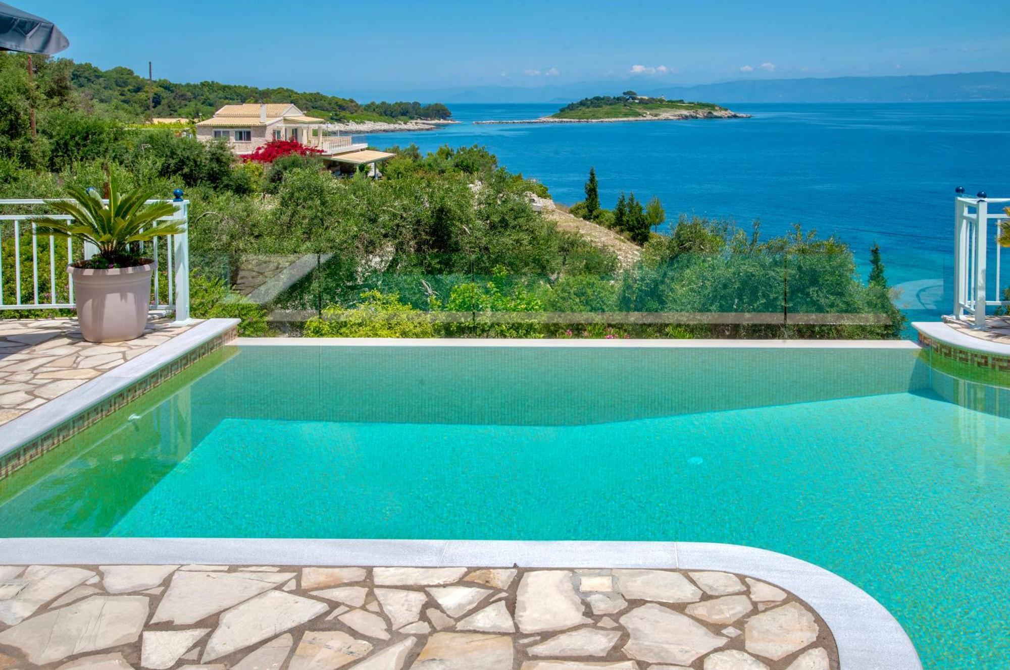 Avgerini Paxos Apartment Gaios